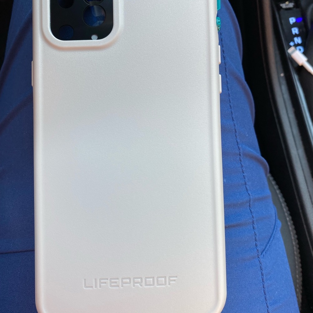 11 ProMax LifeProof - Picture 3 of 3